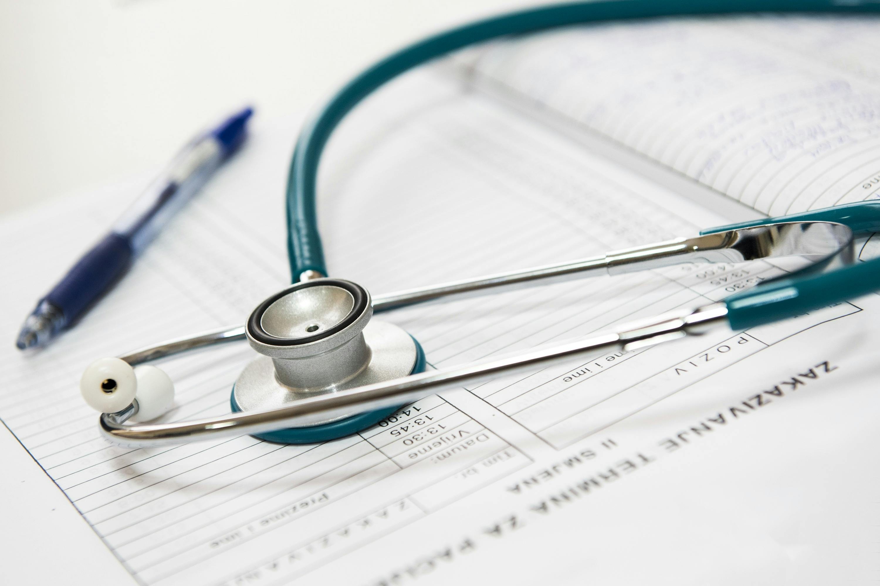 Número de médicos no Brasil deve saltar para 1,15 milhão em 10 anos, projeta estudo