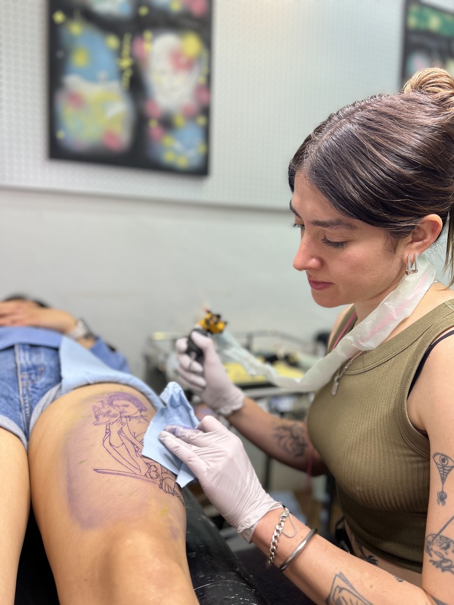 Cresce atuação feminina no mercado de tattoo; em Brumado tatuadora já  atendeu mais de 5 mil clientes - 97 News
