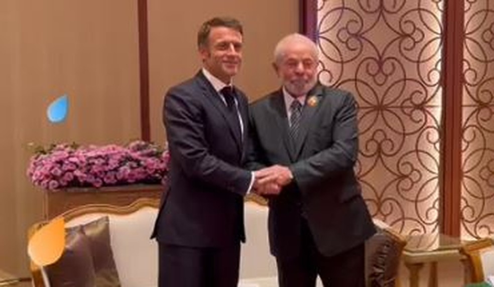 Lula e Macron conversaram sobre o cenário político internacional e a COP20, em Belém — Foto: Reprodução