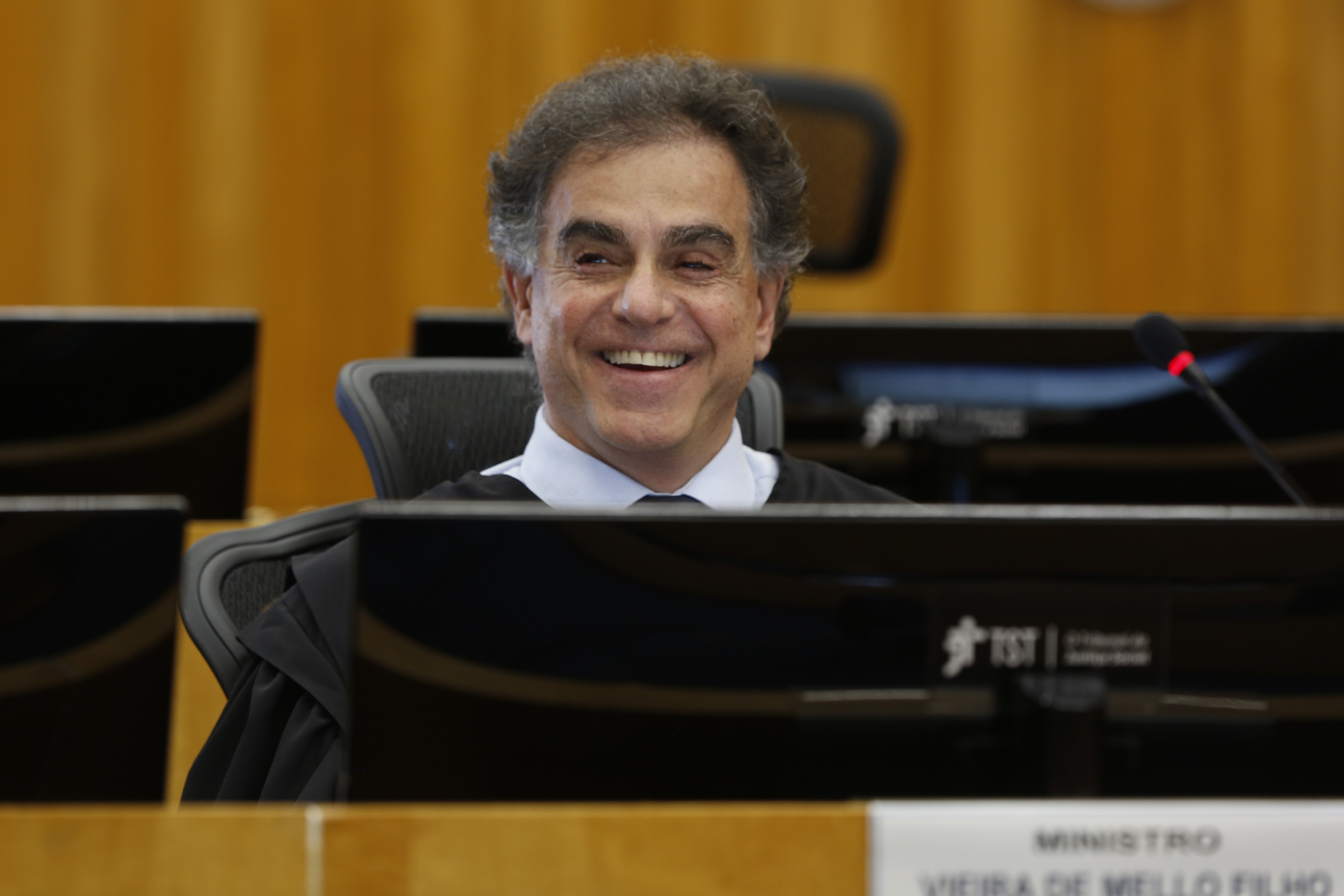 TST definirá se imposição de coparticipação em plano de saúde é válida - QTU Questões do Universo