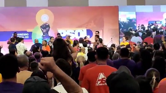 Após briga em congresso, integrantes do Psol pedem expulsão de agressor
