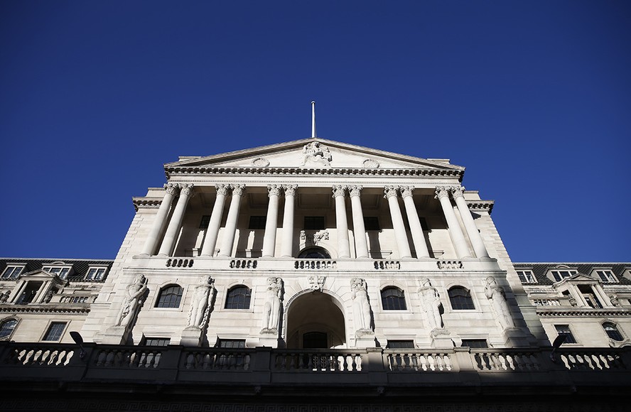 Investidores reduzem expectativas de aumento de juros do BoE em ...