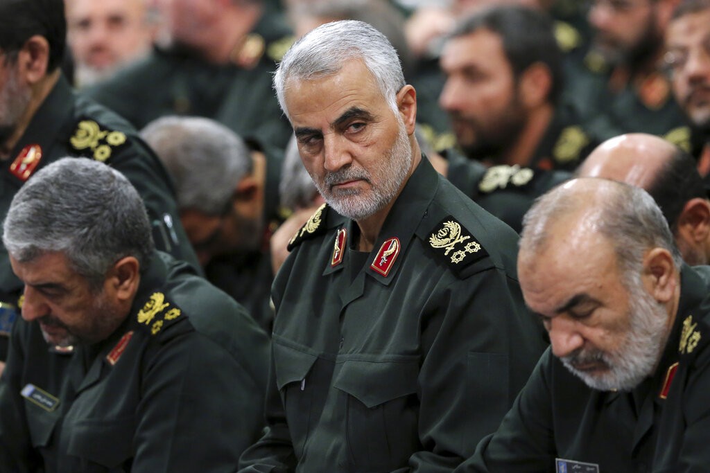 EUA prendem sobrinha do falecido general iraniano Soleimani