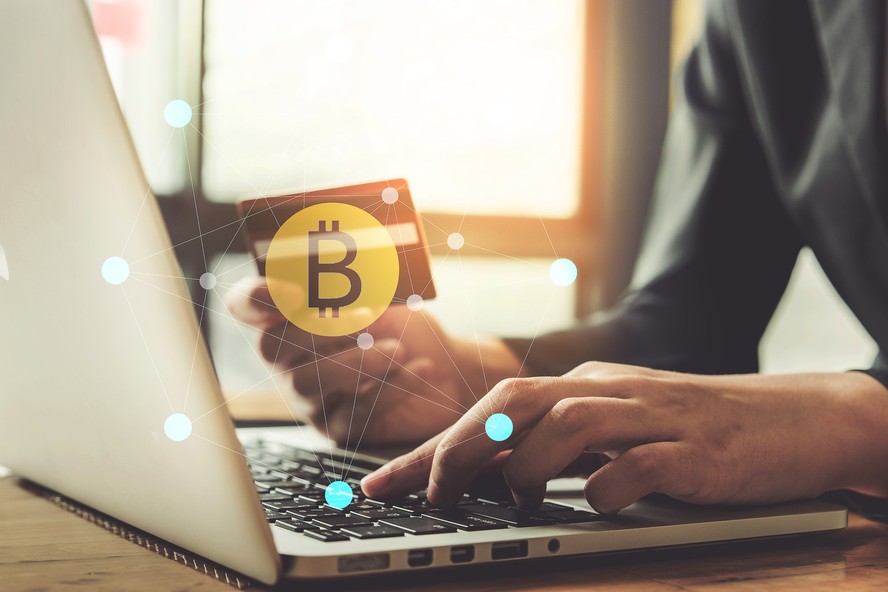 Grandes marcas globais já oferecem a possibilidade de pagamento por produtos e serviços em cripto em seus canais.