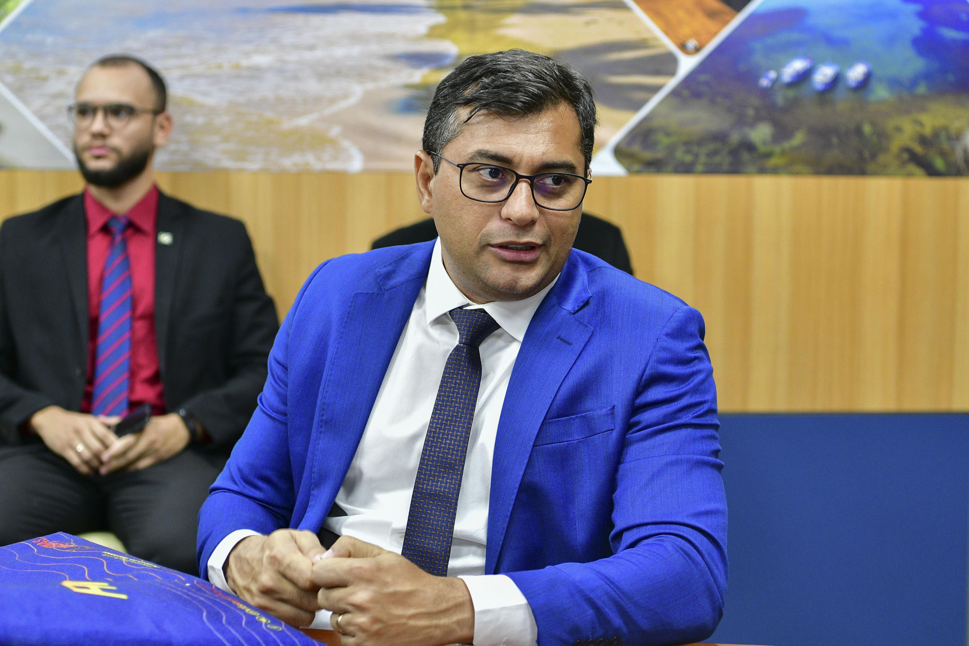 Governador e vice do Amazonas deixam cargos para se candidatar