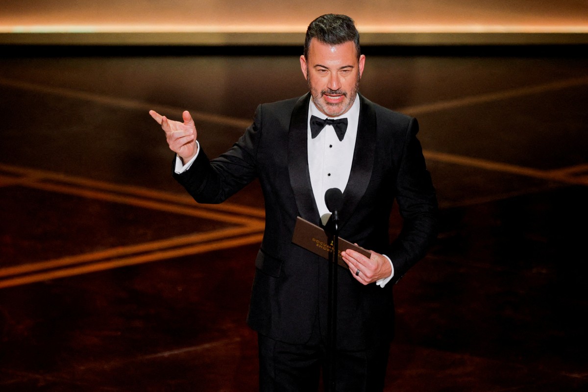 Trump pressiona ABC pela demissão de Jimmy Kimmel após piada sobre Melania; FCC revisa licenças da Disney — image 1