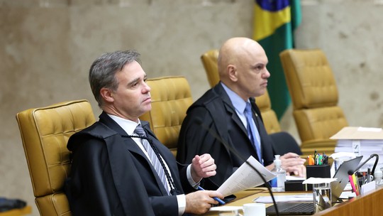 Mendonça libera para análise do plenário do STF relatório sobre mensagens de Vorcaro a Moraes