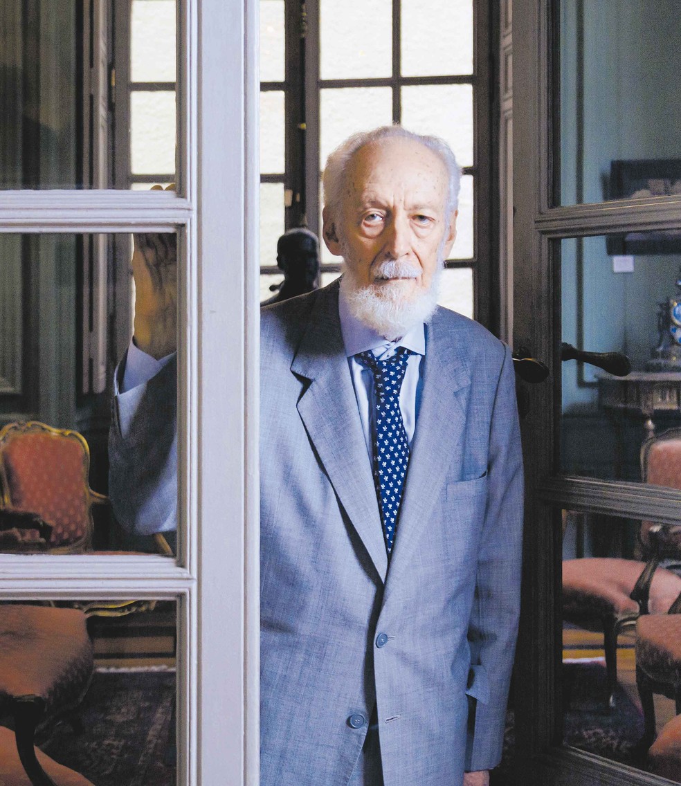 Morre Alberto da Costa e Silva, diplomata e historiador Brasil Valor Econômico