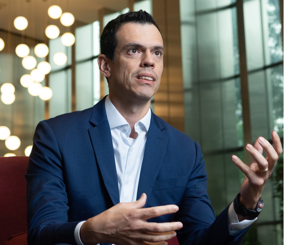 Chagas, do Santander: banco chegou a ver saída de investidores, mas hoje repatria recursos de outras corretoras — Foto: Rogerio Vieira/Valor