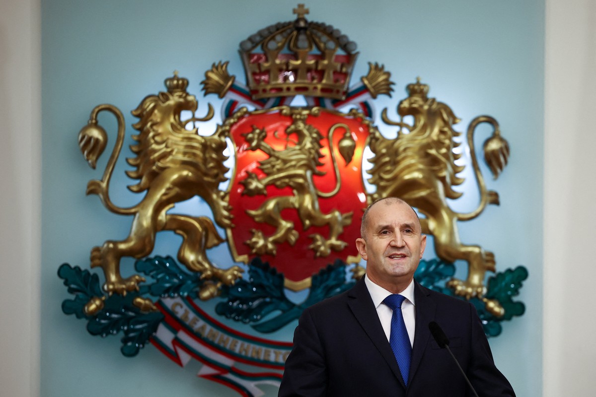 Presidente da Bulgária renuncia em meio a especulações de que formará seu próprio partido