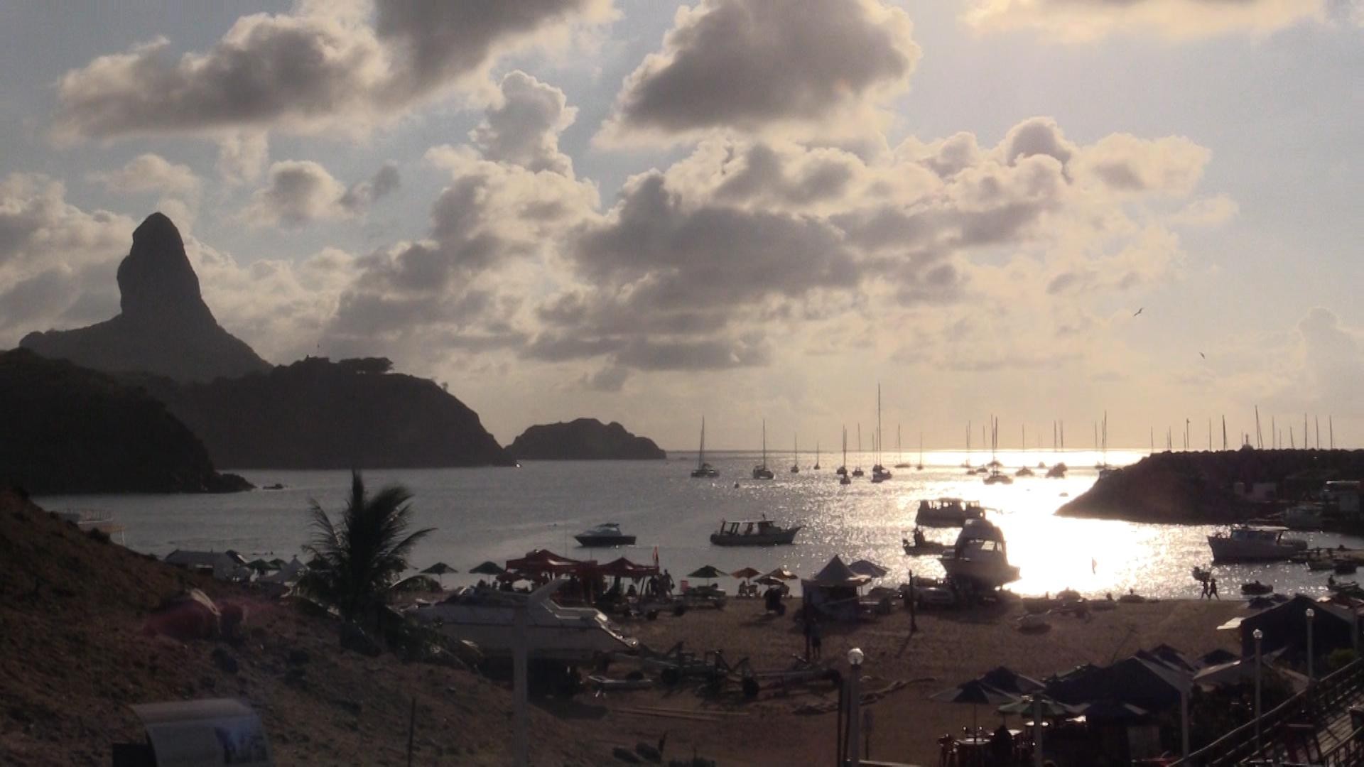 Neoenergia obtém licença prévia para projeto de energia solar e baterias em Fernando de Noronha