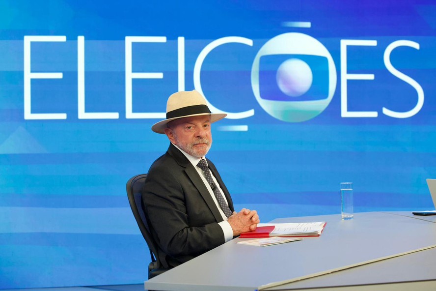 Candidato do PT à Presidência, Luiz Inácio Lula da Silva concede entrevista à Globo
