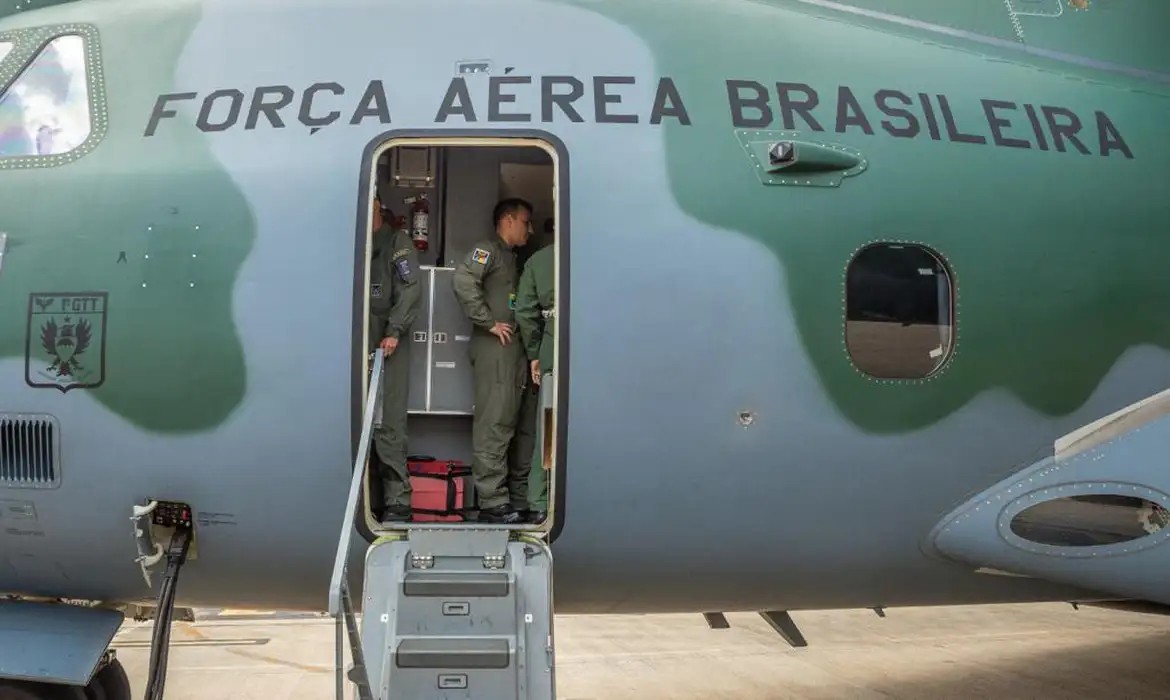 Novo grupo de repatriados de Gaza embarca no Egito rumo ao Brasil