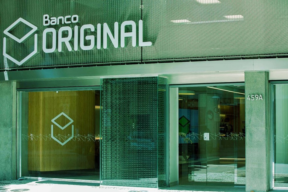 Fachada da agência do Banco Original