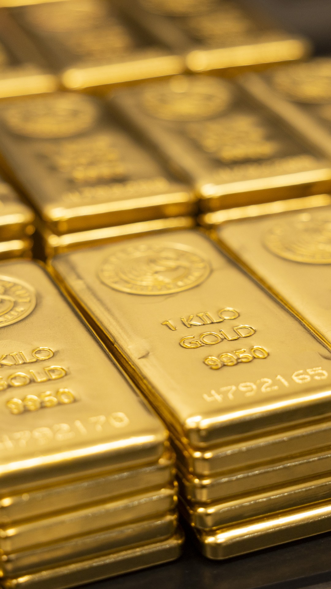 Devo comprar bitcoin? Tudo o que você precisa saber após a criptomoeda  atingir US$ 40 mil | Criptomoedas | Valor Econômico