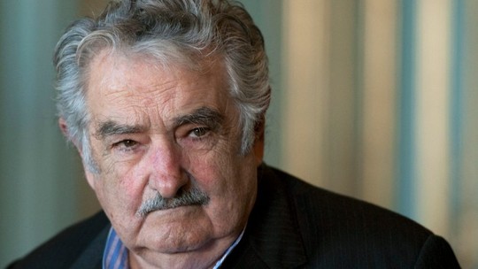 Ex-presidente do Uruguai José Mujica revela diagnóstico de câncer 
