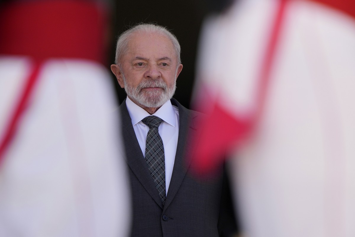 Envio de militares dos EUA ao Caribe é uma 'intervenção à margem do direito internacional', diz Lula