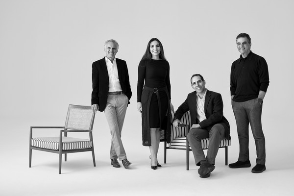 Da esq. para dir., Luiz Felipe Aflalo Herman, Grazzieli Gomes Rocha, José Luiz Lemos e Roberto Aflalo Filho, sócios do escritório aflalo/gasperini arquitetos — Foto: BOB WOLFENSON/DIVULGAÇÃO