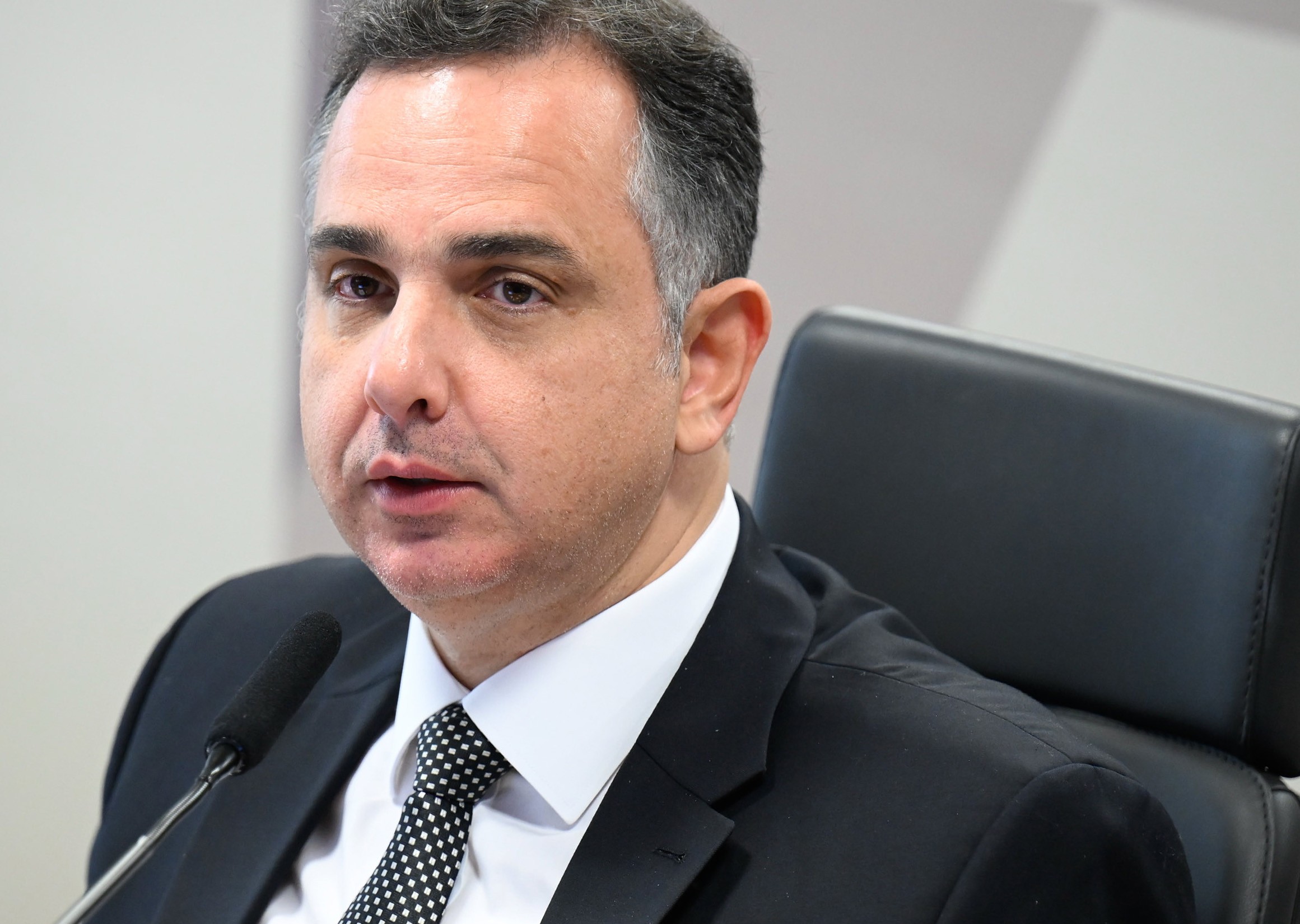 Indicação de Pacheco ao TCU deve ir direto ao plenário, sem sabatina - QTU Questões do Universo