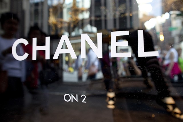 Chanel volta a crescer à medida que criações de Matthieu Blazy ...