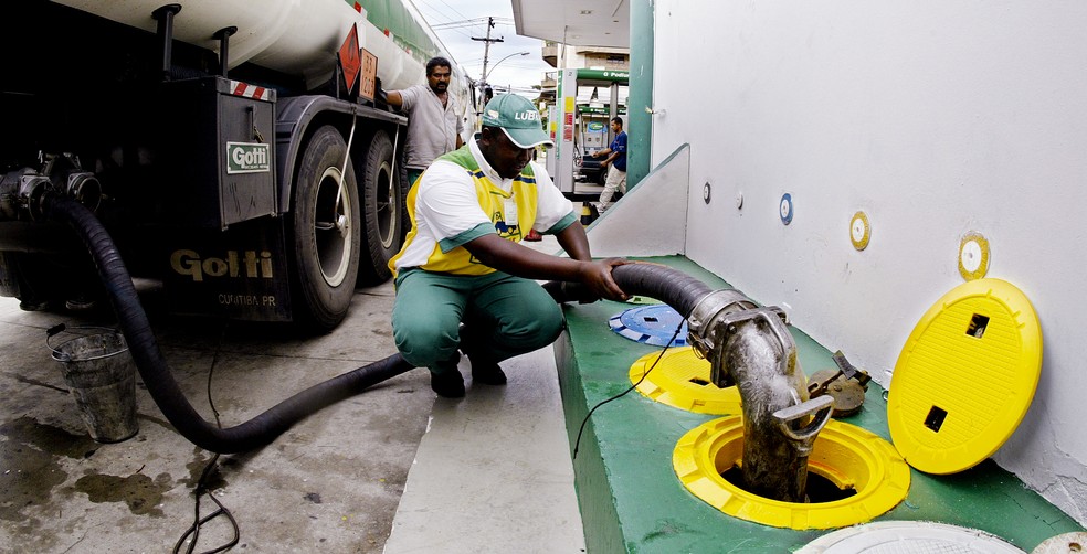Petrobras compra tecnologia para produzir bioquerosene de avia&ccedil;&atilde;o e diesel  renov&aacute;vel com &oacute;leo de soja e sebo bovino | Empresas | Valor Econ&ocirc;mico