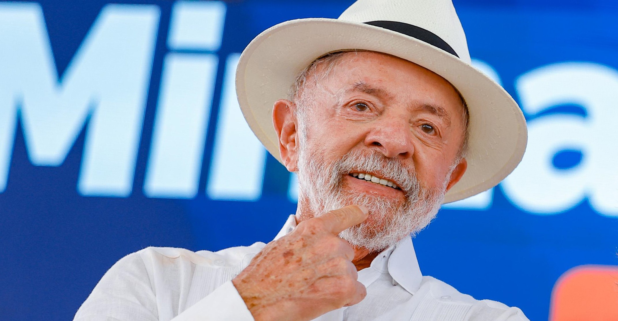 Em aceno a taxistas e motoristas de app, Lula anuncia crédito para compra de carros novos
