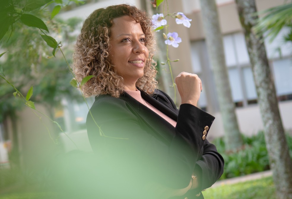 Thaís Kauffmann: “Um projeto pode ser complexo, com várias áreas, e sou eu quem faz com que a orquestra toda toque em harmonia” — Foto: Gabriel Reis/Valor