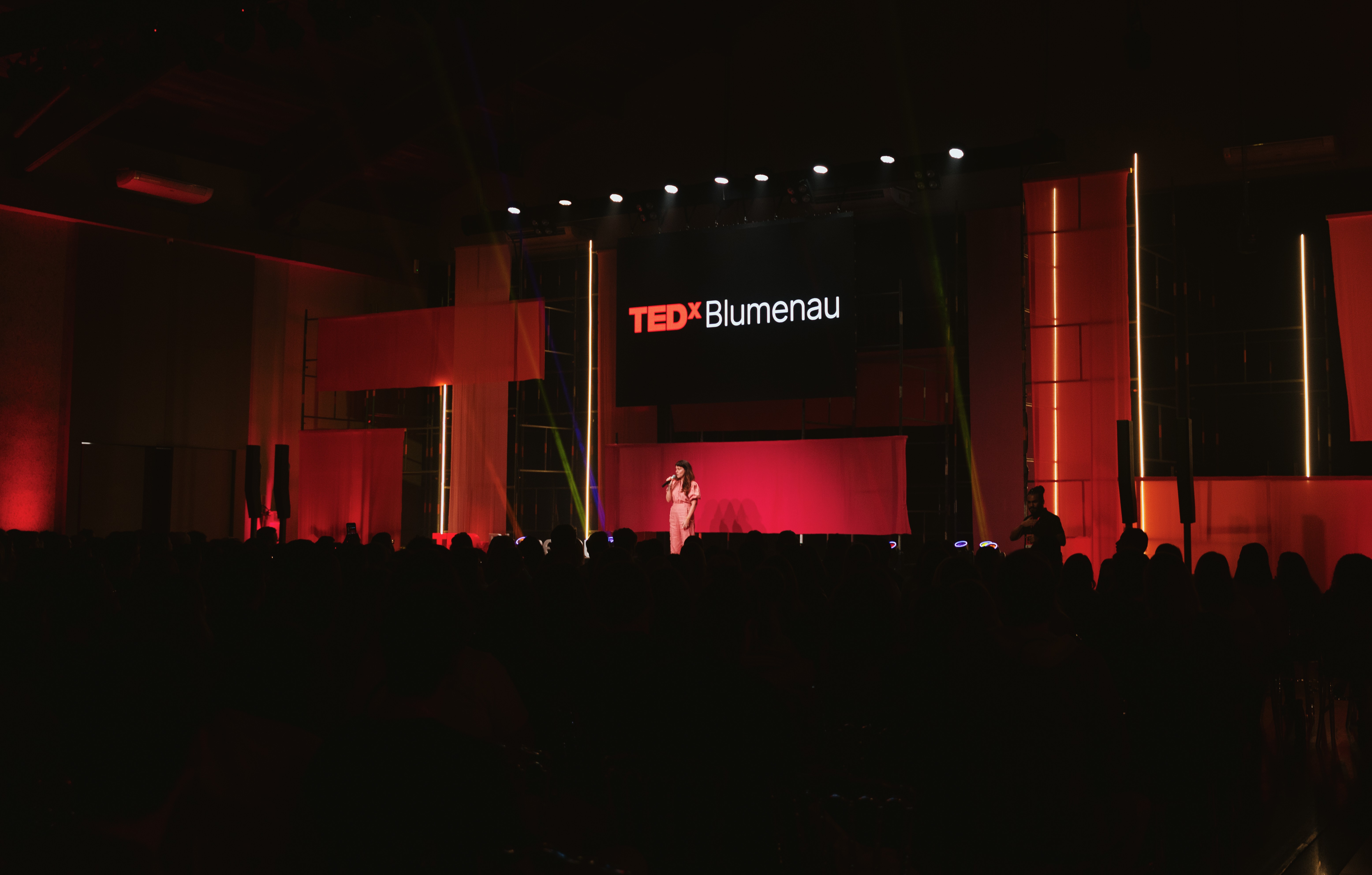 TEDx Blumenau vai além do modelo tradicional de palestras e 