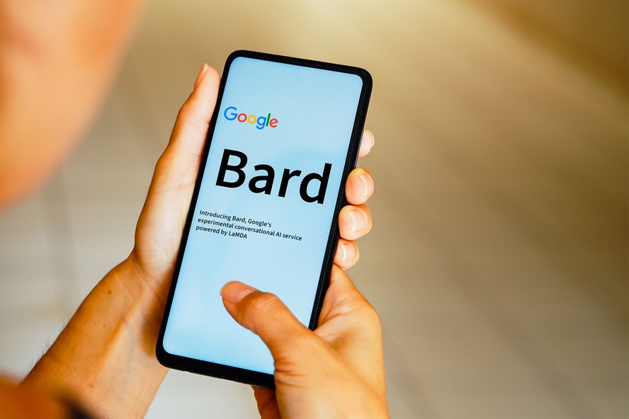 Bard, ferramenta de IA generativa do Google foi lançada no Brasil e em 27 países da União Europeia