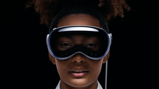 Vision Pro, óculos de realidade aumentada da Apple, vira meme nas redes sociais