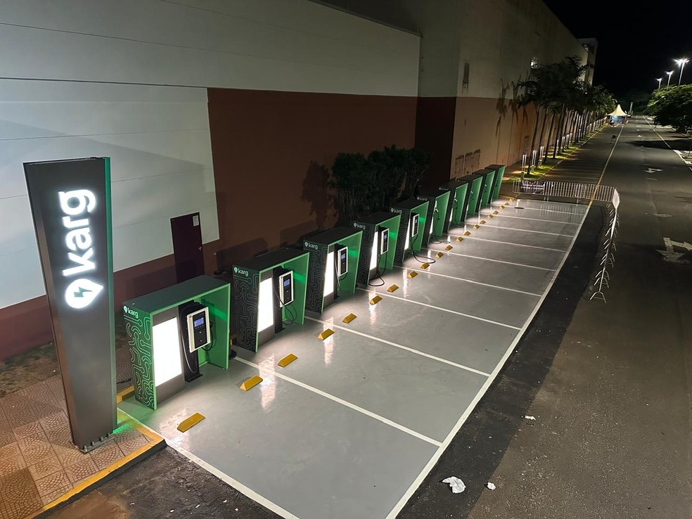 KARG, estação de recarga de veículos elétricos, no Catuaí Shopping Maringá, no Paraná — Foto: Divulgação/ALLOS