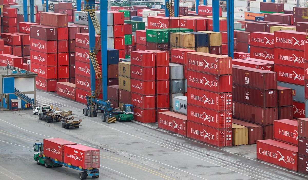 Novas tarifas podem impactar US$ 15 bi em exportações, diz Amcham; veja os produtos mais afetados
