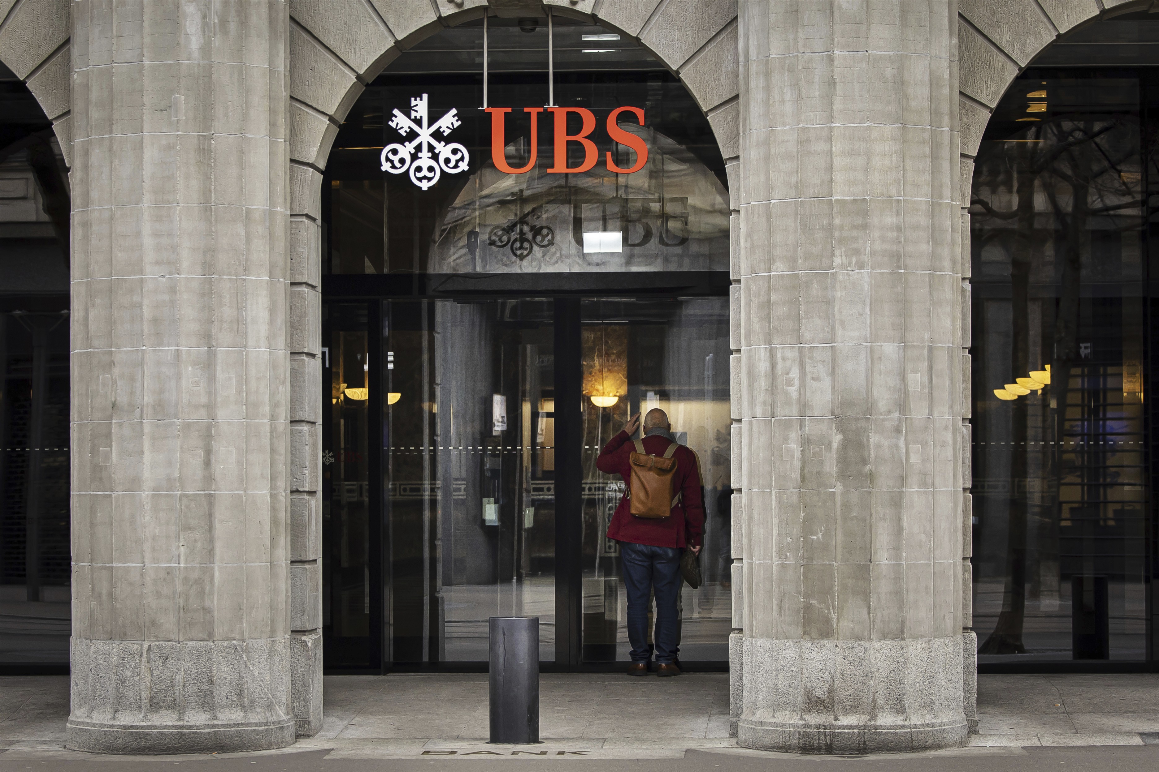 Com saída surpresa de Bassan, Daniel Barros deve assumir comando do UBS no Brasil - QTU Questões do Universo