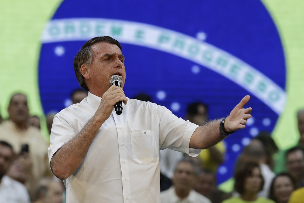 Bolsonaro discursa em ato de lançamento da candidatura no Rio — Foto: Bruna Prado/AP