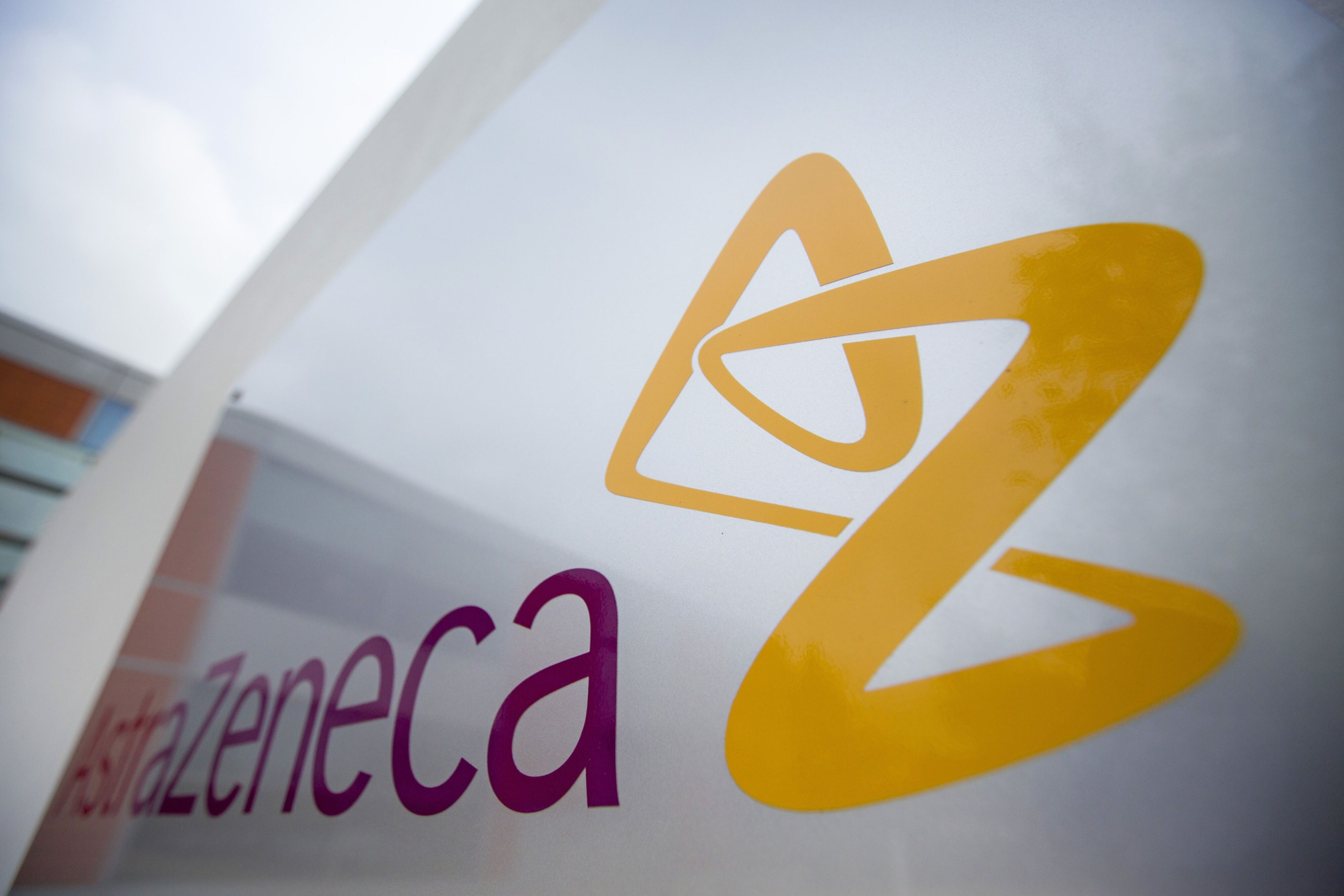 AstraZeneca tem lucro de US$ 1,5 bilhão no 4º trimestre, alta de 56,4%