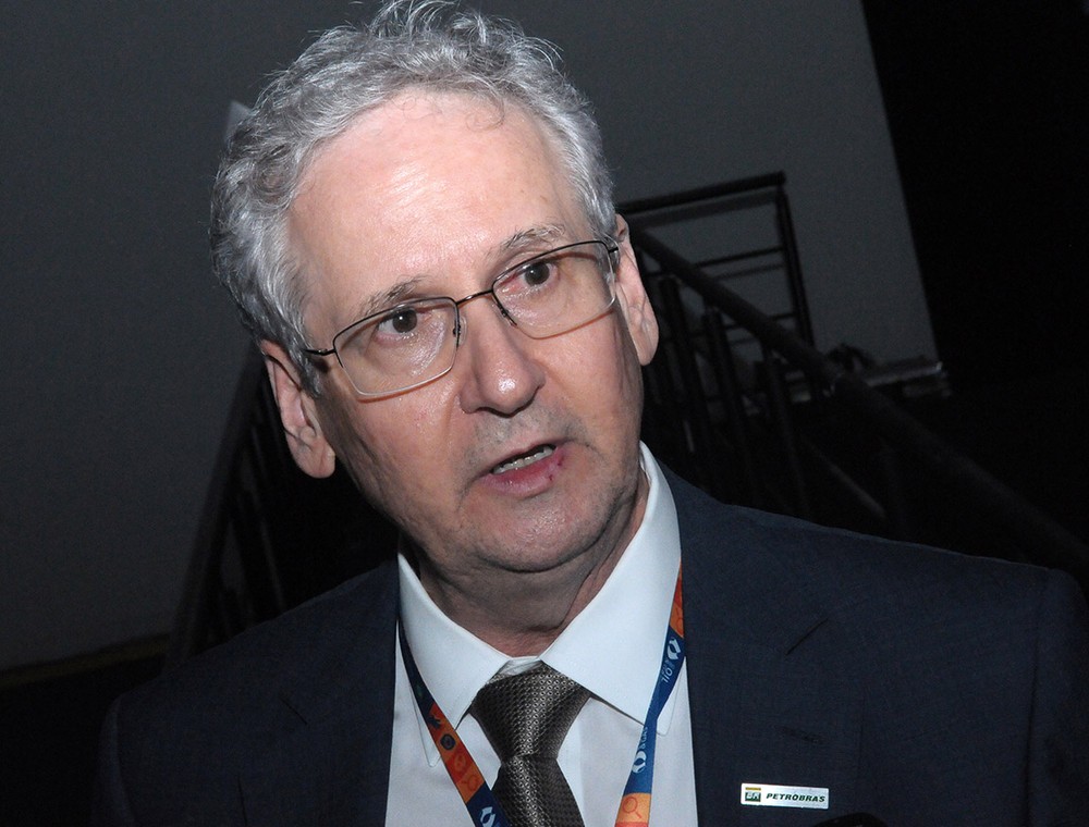 Defasados, preços de gasolina e diesel devem ser mantidos Brasil