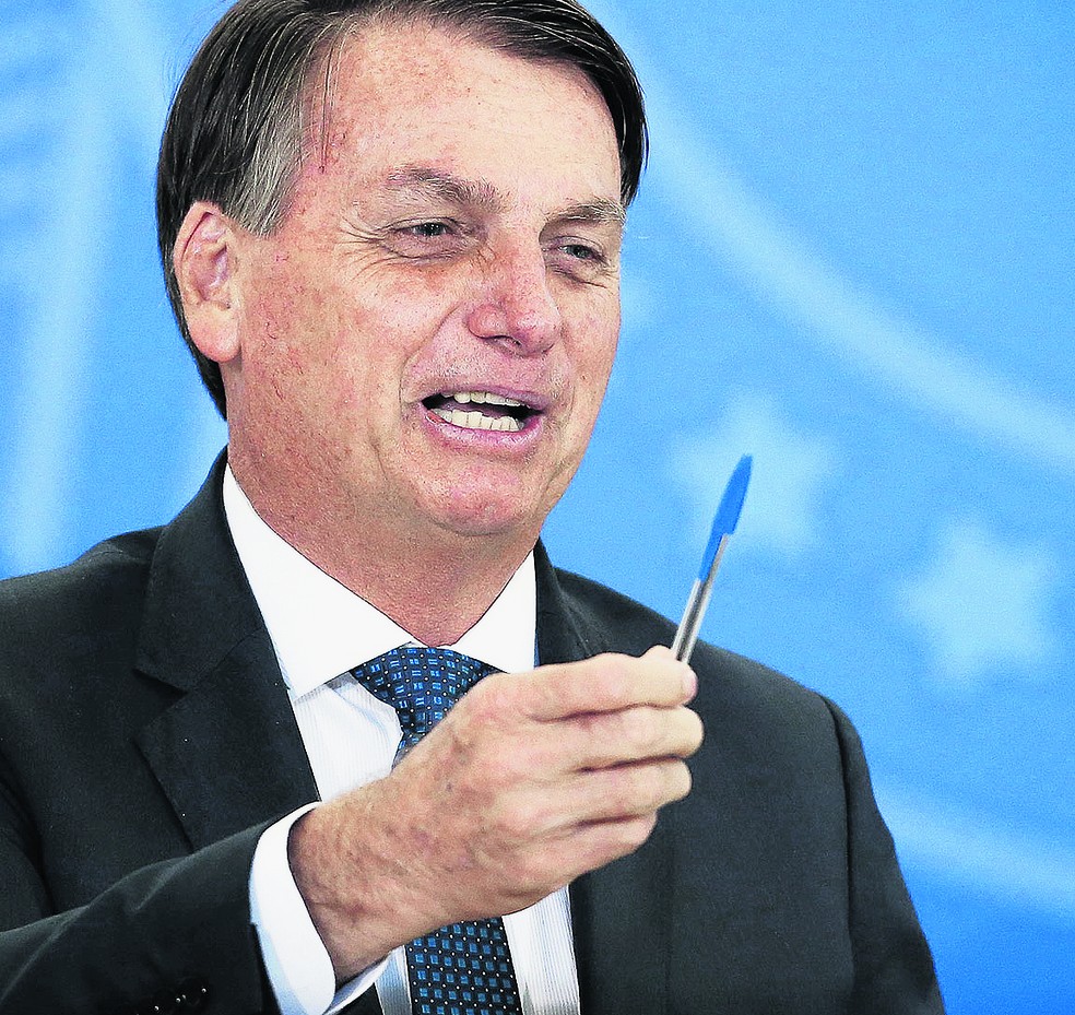 Apesar de mudanças no governo para acomodar o Centrão, Bolsonaro disse que não interfere em disputa no Congresso — Foto: Pablo Jacob/Agência O Globo
