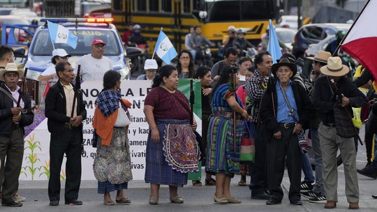 Protestos na Guatemala bloqueiam estradas contra ação que pode anular eleição presidencial 