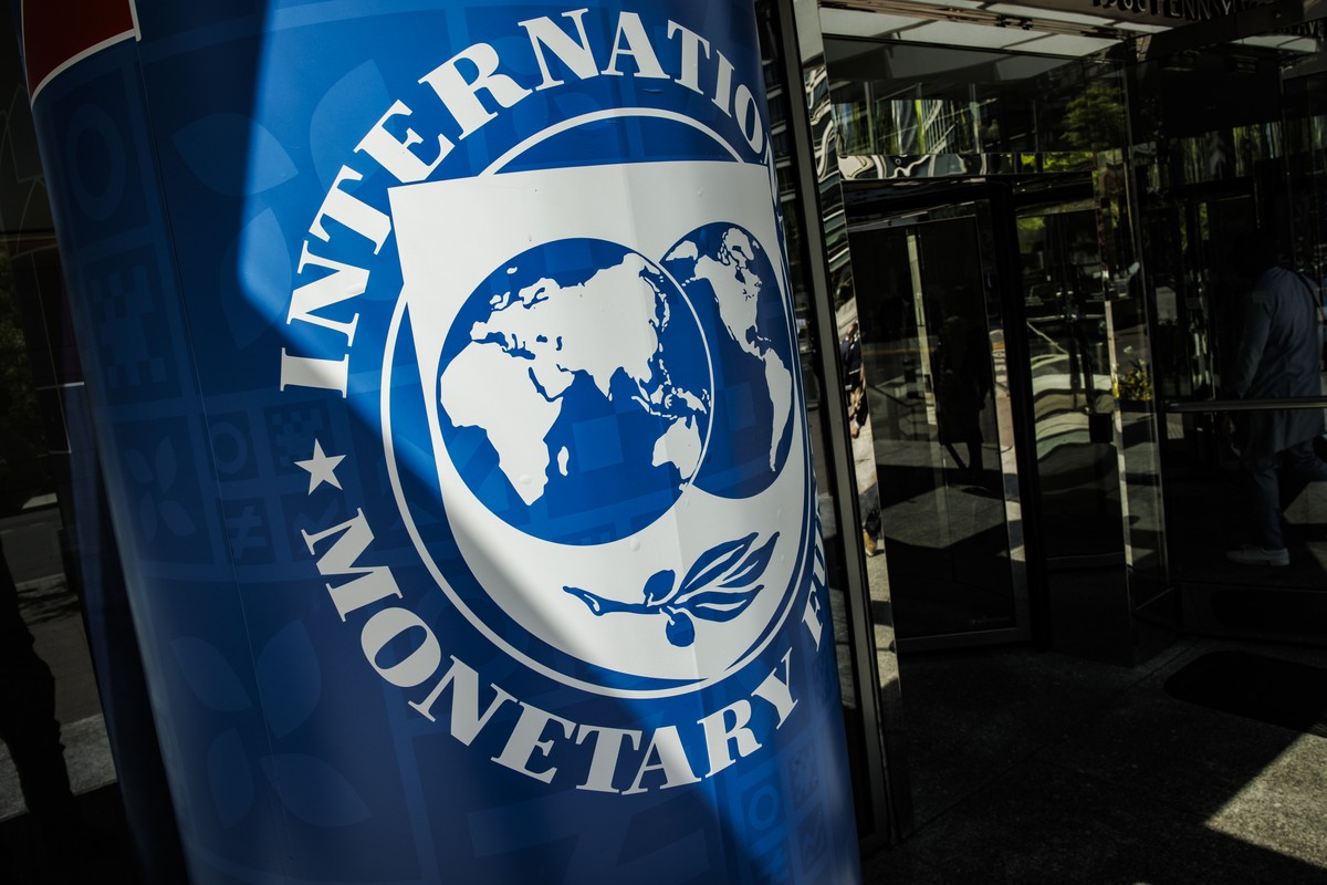 FMI eleva previsão de crescimento global, apesar das tarifas de Trump
