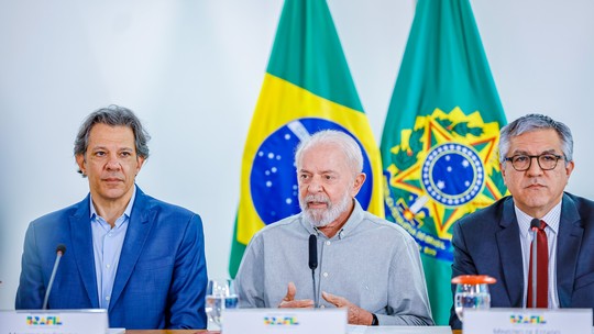 Após derrotas no Congresso, Lula diz que participará mais de articulação política