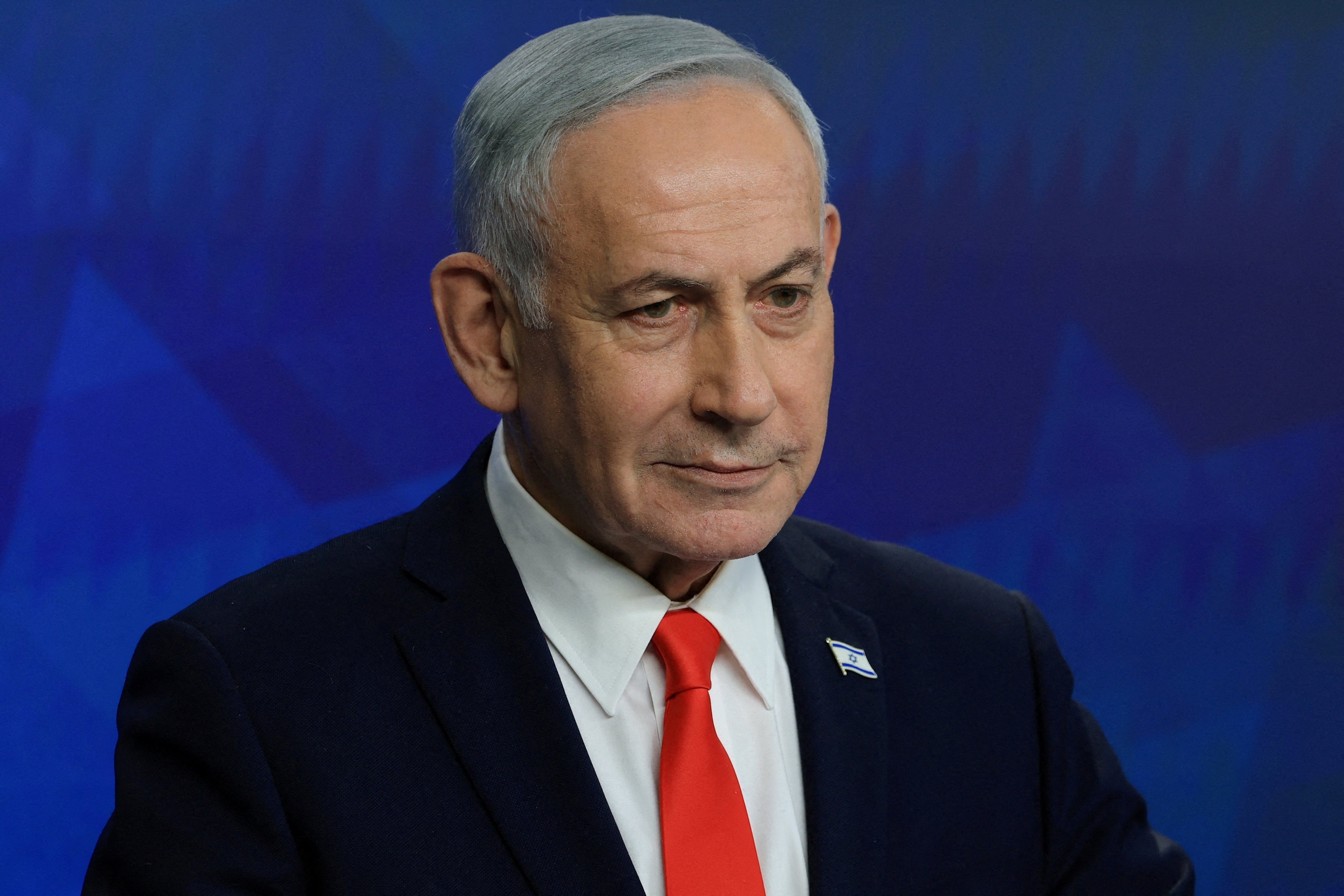 Divisão interna no partido de Netanyahu ameaça dificultar tentativa de reeleição do premiê
