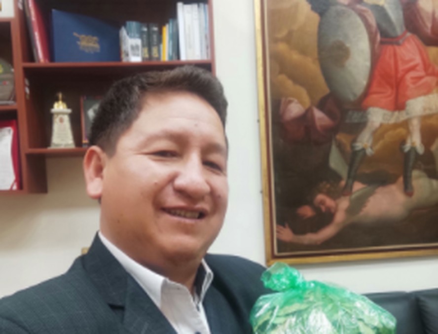 Premiê peruano Guido Bellido renuncia