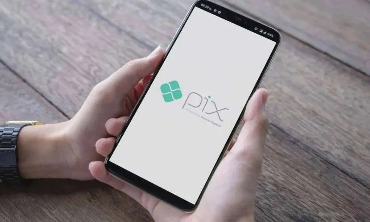 Entenda como fica a fiscalização do Pix e de outras movimentações financeiras após recuo do governo