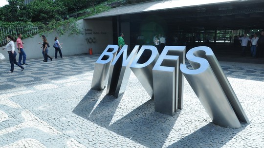 BNDES subscreve R$ 312 milhões em debêntures para rodovias em Minas Gerais
