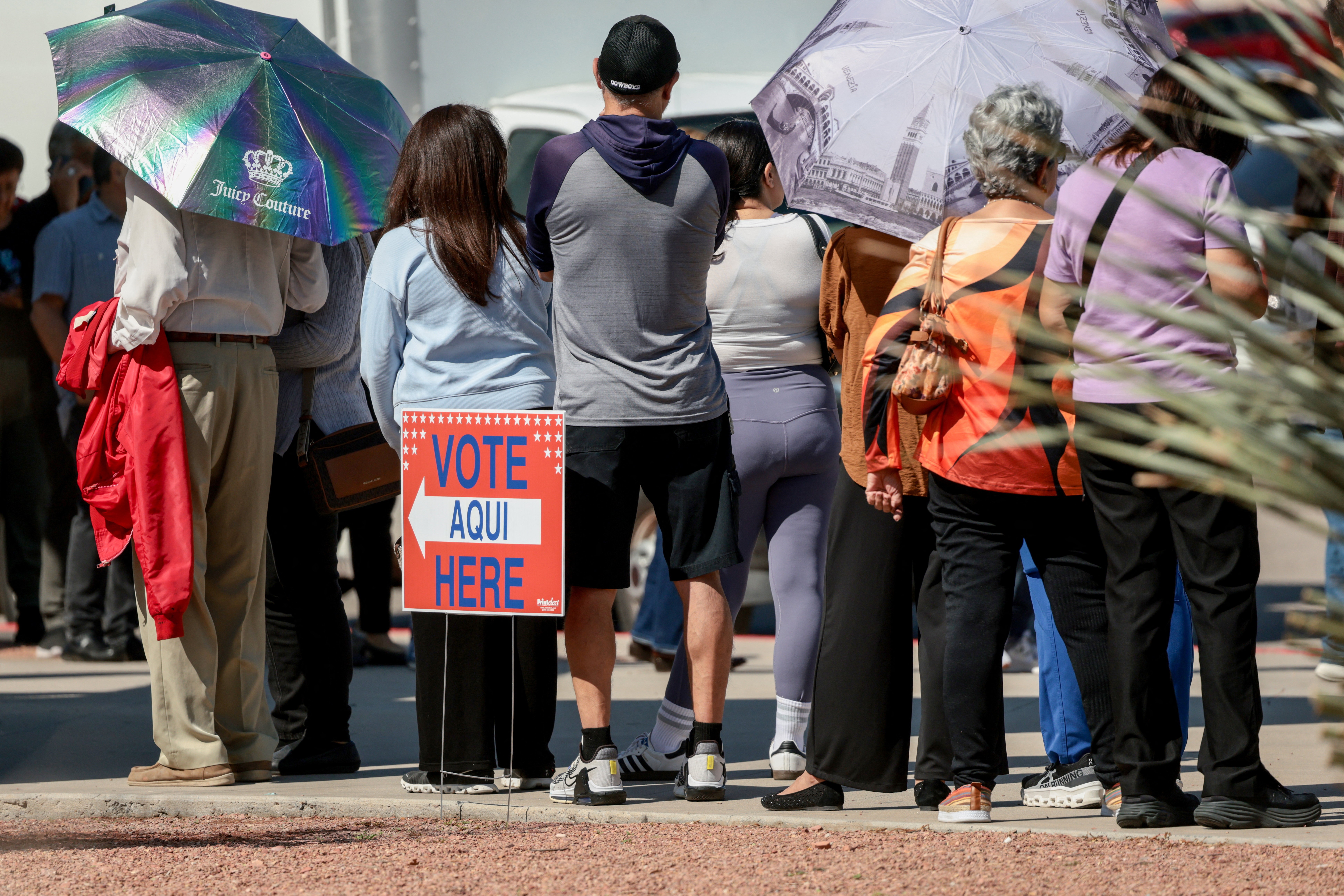 Votação antecipada dispara em Estados decisivos para controle do Senado dos EUA