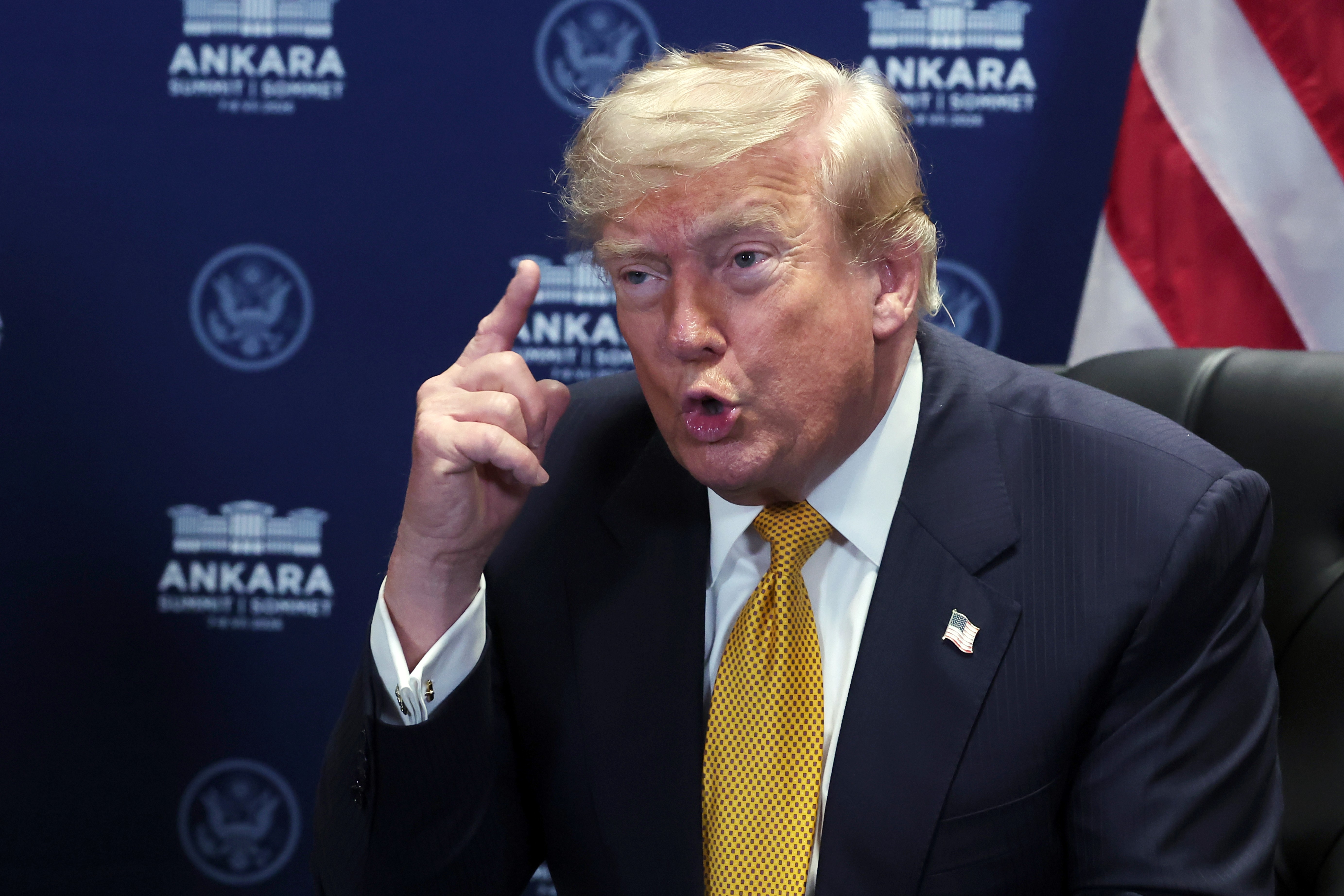 Trump ordena suspensão do comércio com a Espanha por gastos da Otan e guerra com o Irã