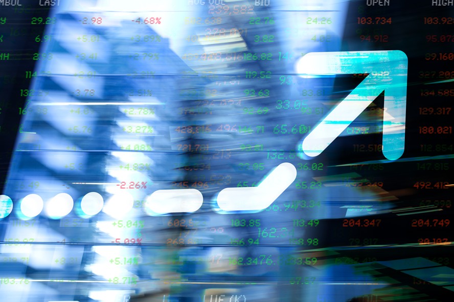 O desempenho dos ETFs de bitcoins (BTC) à vista impulsionou as negociações, movimentando US$ 211 bilhões e atraindo US$ 12 bilhões em entradas líquidas até março