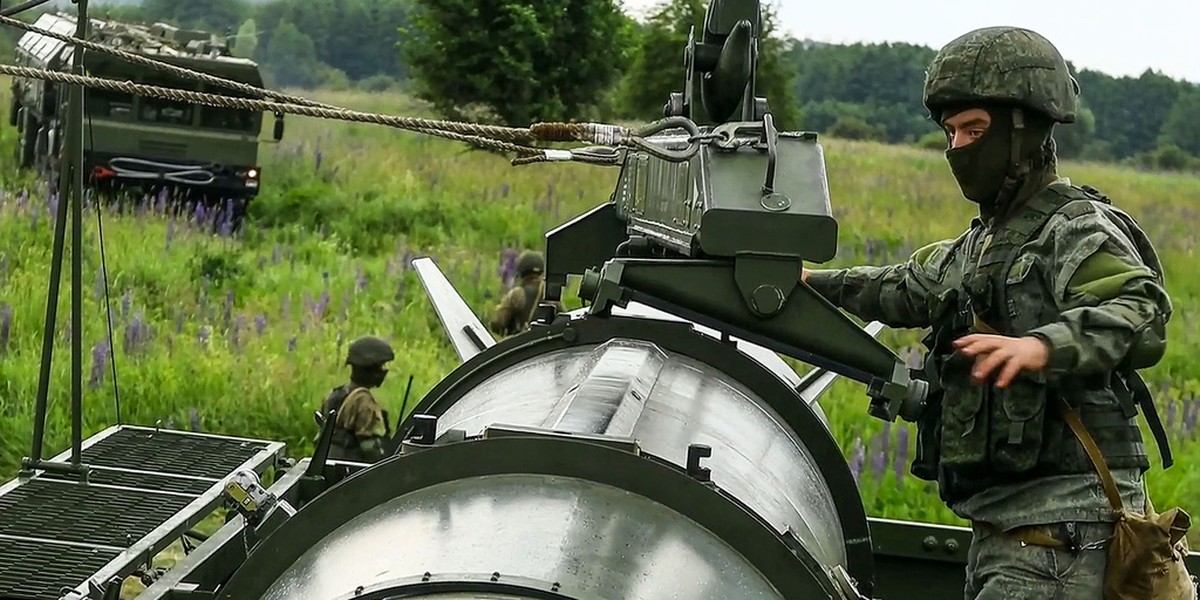 Rússia abandona moratória sobre lançamento de mísseis de curto e médio alcance
