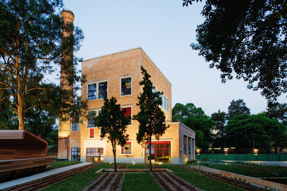 A requalificação de espaços urbanos, como a Praça Victor Civita, é fundamental para a valorização dos imóveis no entorno — Foto: LEVISKY ARQUITETOS/DIVULGAÇÃO