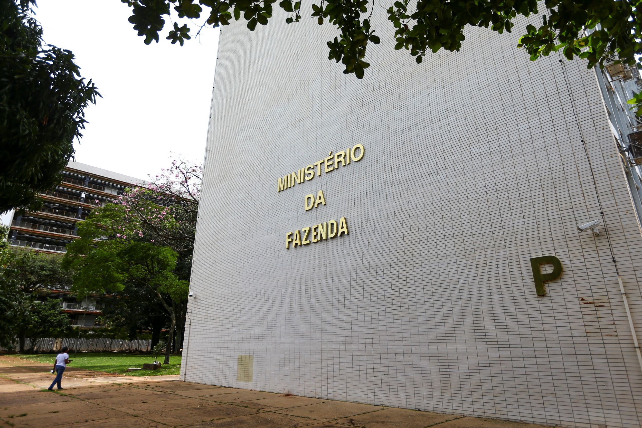 Contador de Goiânia explica como abrir empresas em 24h